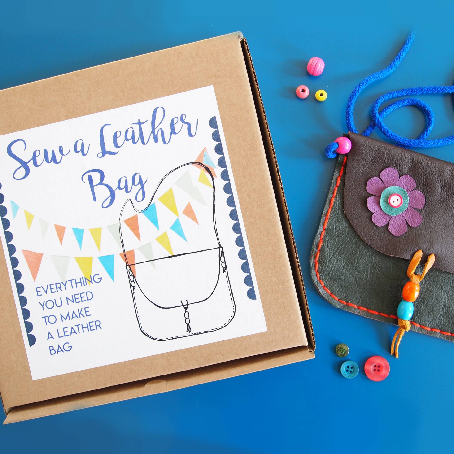 Nähen Sie Eine Leder-Tasche-Kit Nähen Sie Eine Leder-Tasche-Kit von LouiseBuchanDesign