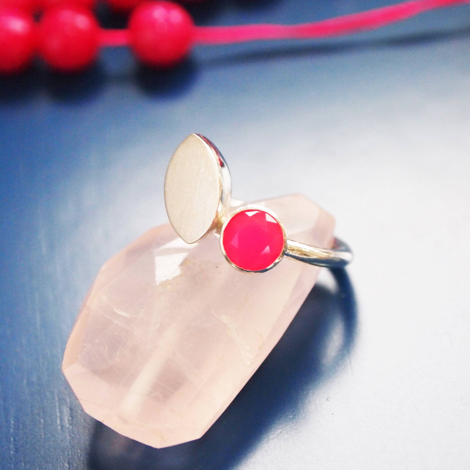 Pinker Gawa Ring Pinker Gawa Ring von LouiseBuchanDesign