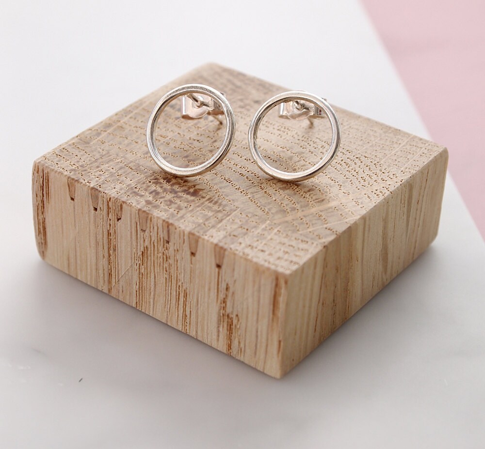Ring Ohrstecker, Hoop Ohrringe, Kreis Silber, Eco Handgemacht, Minimal Geomertic Schmuck, Made in Scotland, To Order Ring Ohrstecker, Hoop Ohrringe, Kreis Silber, Eco Handgemacht, Minimal Geomertic Schmuck, Made in Scotland, To Order von LouiseBuchanDesign