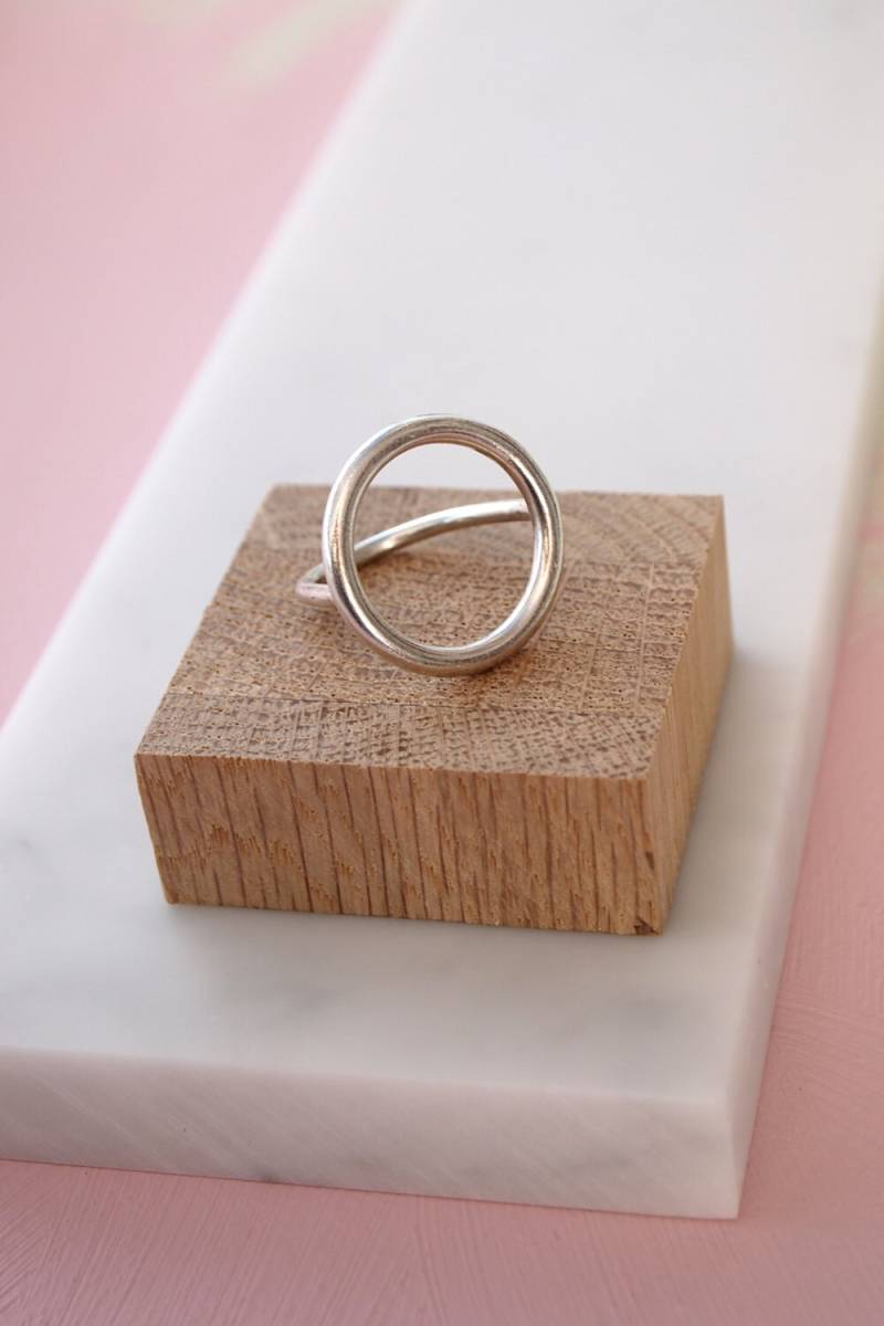 Ring Ring von LouiseBuchanDesign