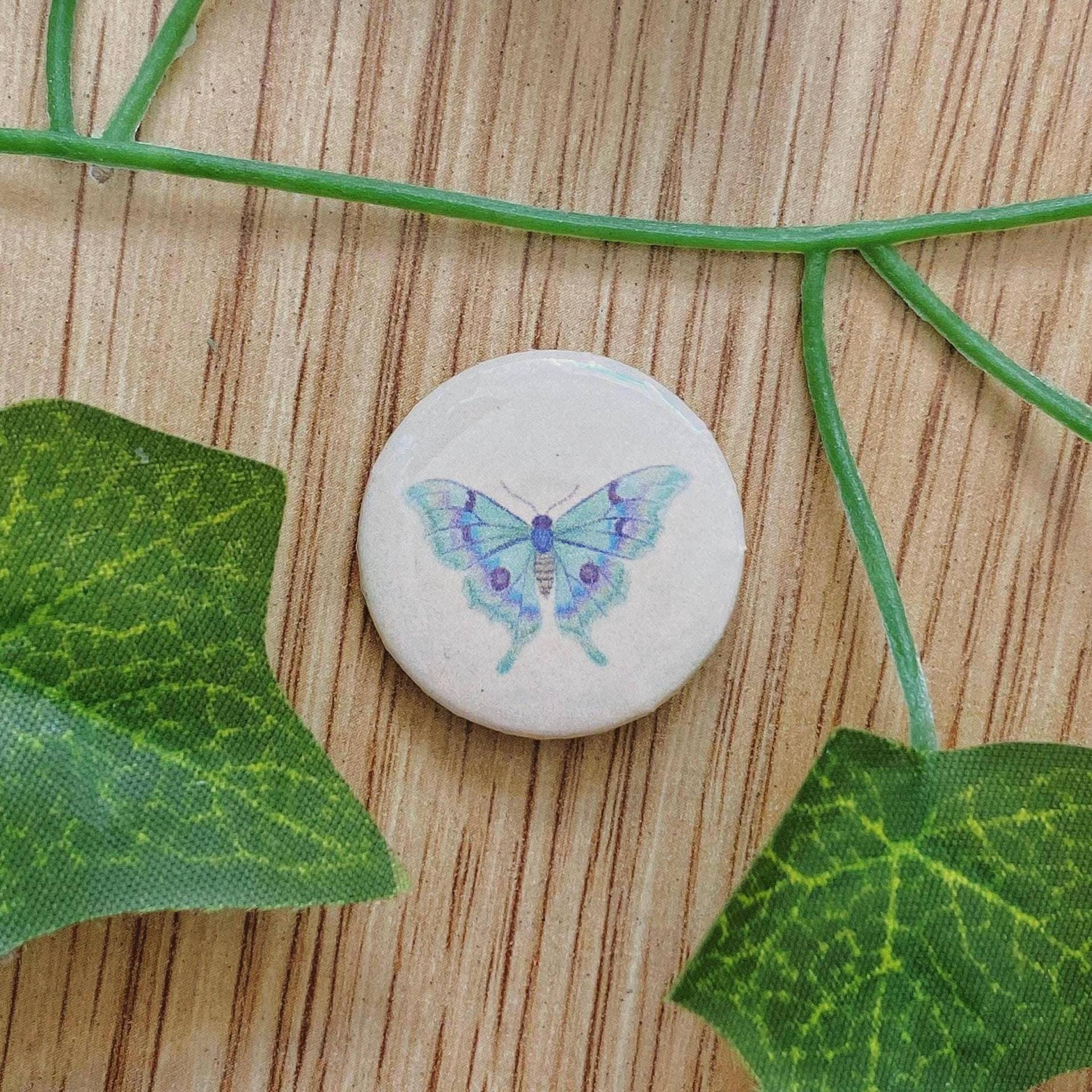Vintage Luna Moth Button Pin | 25 Mm 1" Pinback Buttons Insect Lapel Pins Vintage Luna Moth Button Pin | 25 Mm 1" Pinback Buttons Insect Lapel Pins von Louisenkind