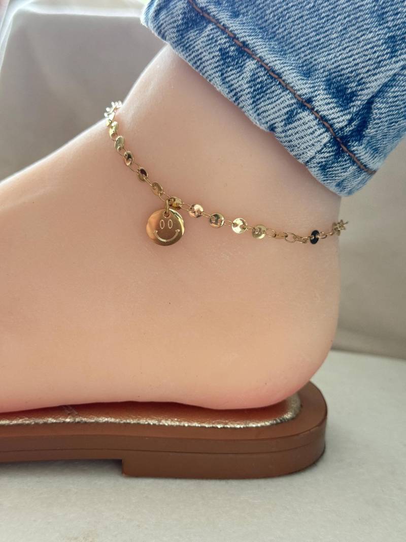 Fußkette Mini Plättchen Mit Gravurplättchen Und Geburtsstein Aus Edelstahl Gold, Rosé, Silber, Fußkettchen, Anklet von LoulousWithLove