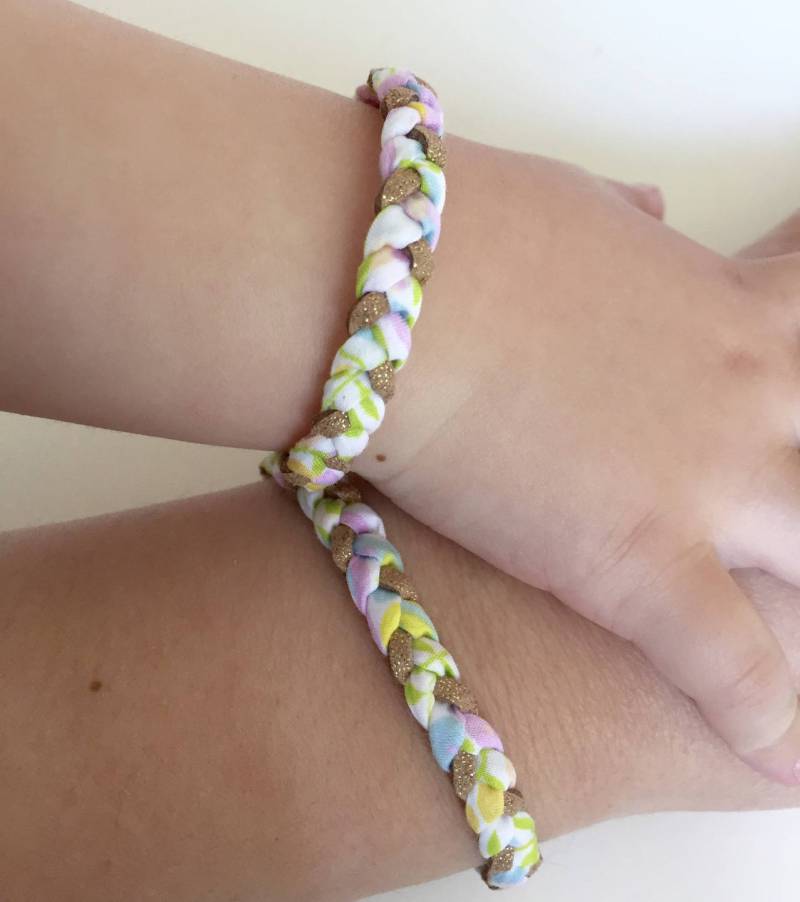 Mom/Babybox Ein Mom-Armband Und Ein Kinderarmband in Wiltshire Freiheitsbonbons Mom/Babybox Ein Mom-Armband Und Ein Kinderarmband in Wiltshire Freiheitsbonbons von Loulybulle