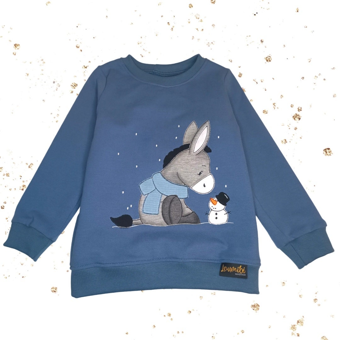 Bio Sweater | Esel Mit Schneemann Versch. Farben Ab Gr. 68 Bio Sweater | Esel Mit Schneemann Versch. Farben Ab Gr. 68 von LoumibiHandmade