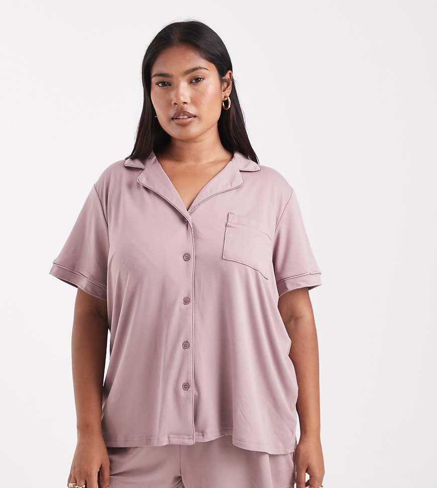 Loungeable Curve - Sehr weicher Jersey-Pyjama in staubigem Malve mit kurzärmligem Hemd und Shorts-Rosa von Loungeable