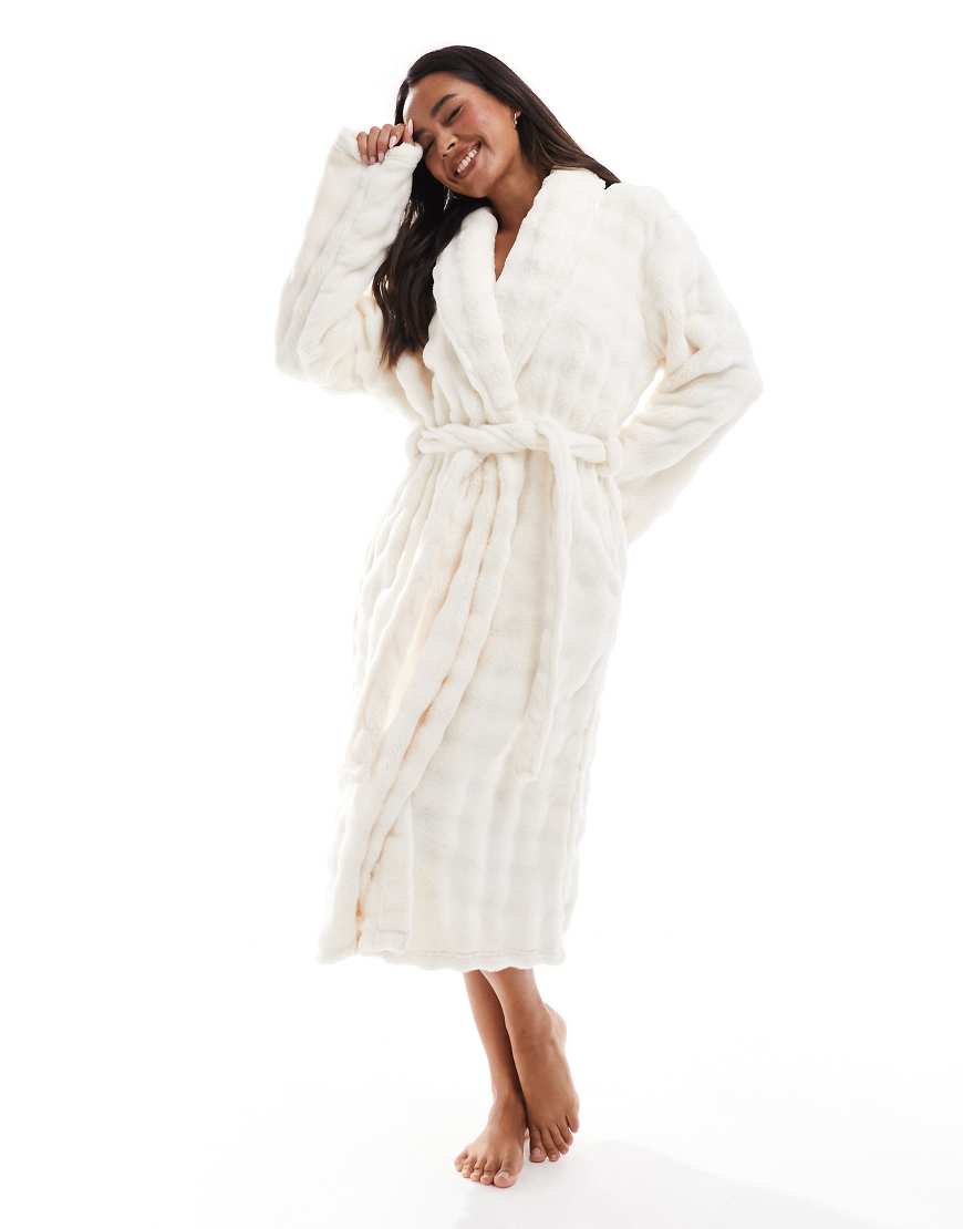 Loungeable - Fleece-Morgenmantel in Creme mit Schalkragen und Blasenstruktur-Weiß Loungeable - Fleece-Morgenmantel in Creme mit Schalkragen und Blasenstruktur-Weiß von Loungeable
