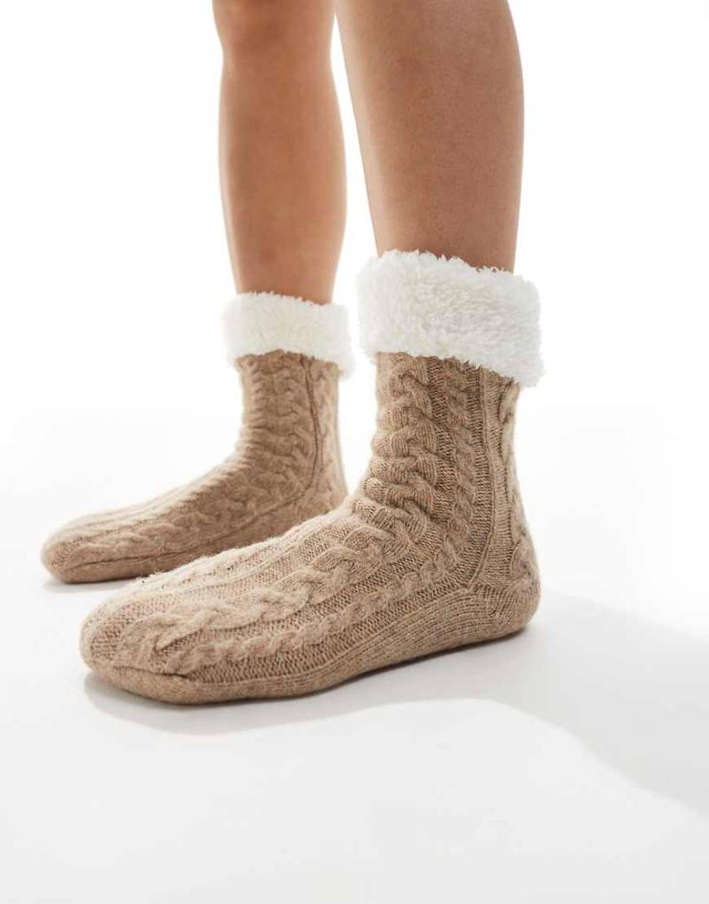 Loungeable - Hausschuhsocken in Haferbeige meliert mit Zopfmuster und Teddyfutter-Neutral von Loungeable