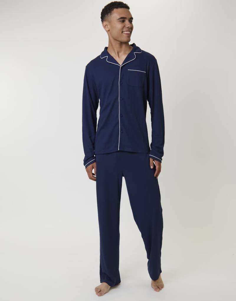 Loungeable - Klassischer Pyjama in Marineblau mit Waffelstruktur von Loungeable