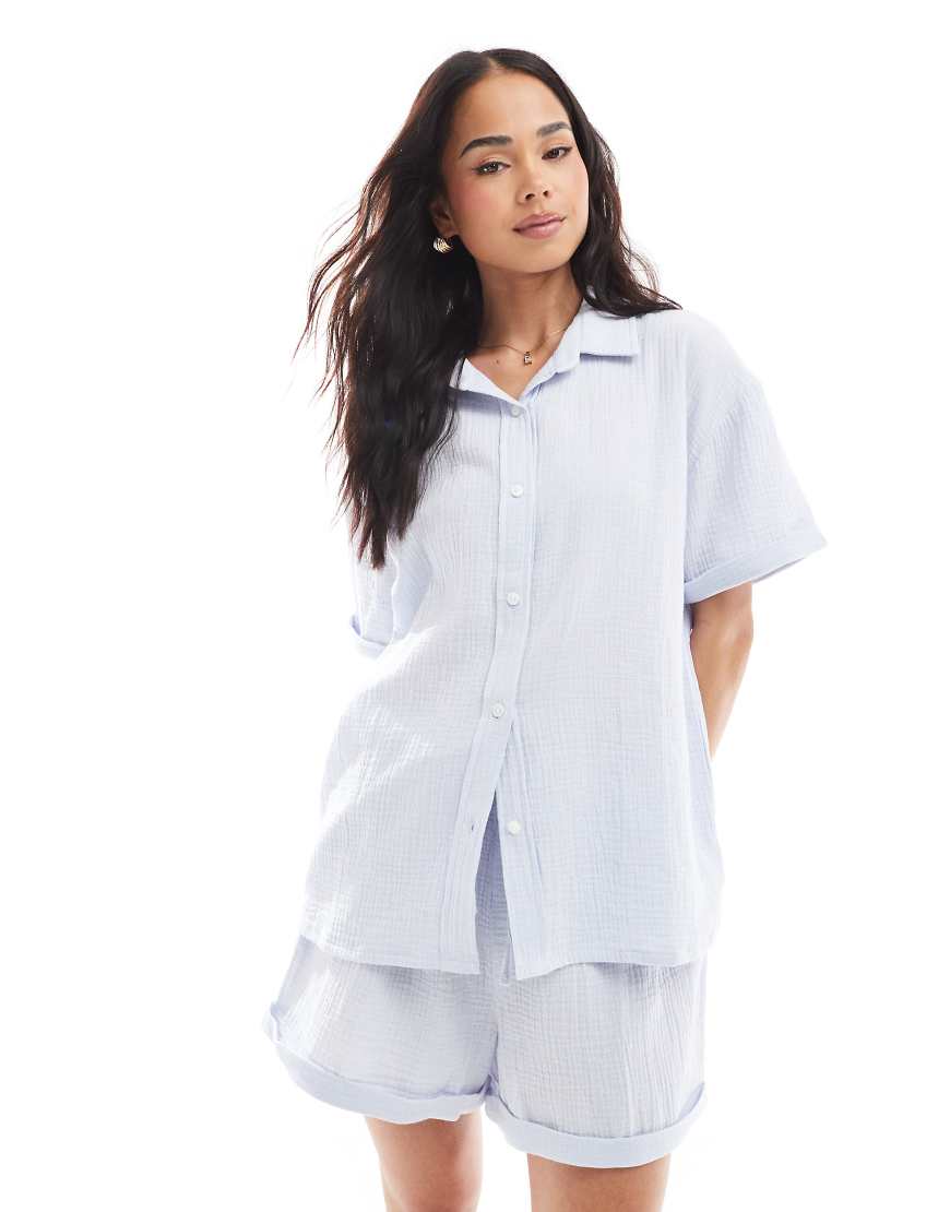 Loungeable - Set aus Baumwolle mit Waffelstruktur in Blau mit kurzärmligem Oberteil und Shorts von Loungeable