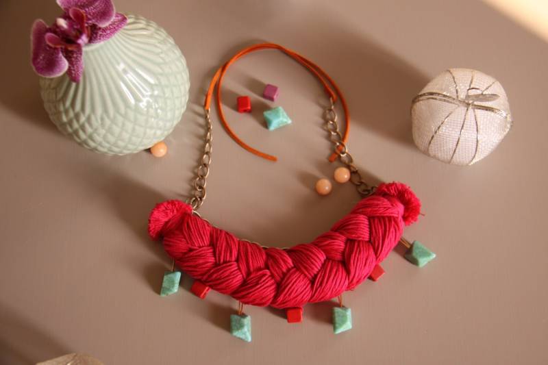 Geflochtene Halskette, Rosa Himbeer, Bunte Perlen, Ketten, Rot, Blau, Türkis, Garne Aus Baumwolle, Leder, Orange, Handarbeit Geflochtene Halskette, Rosa Himbeer, Bunte Perlen, Ketten, Rot, Blau, Türkis, Garne Aus Baumwolle, Leder, Orange, Handarbeit von LoushaShop