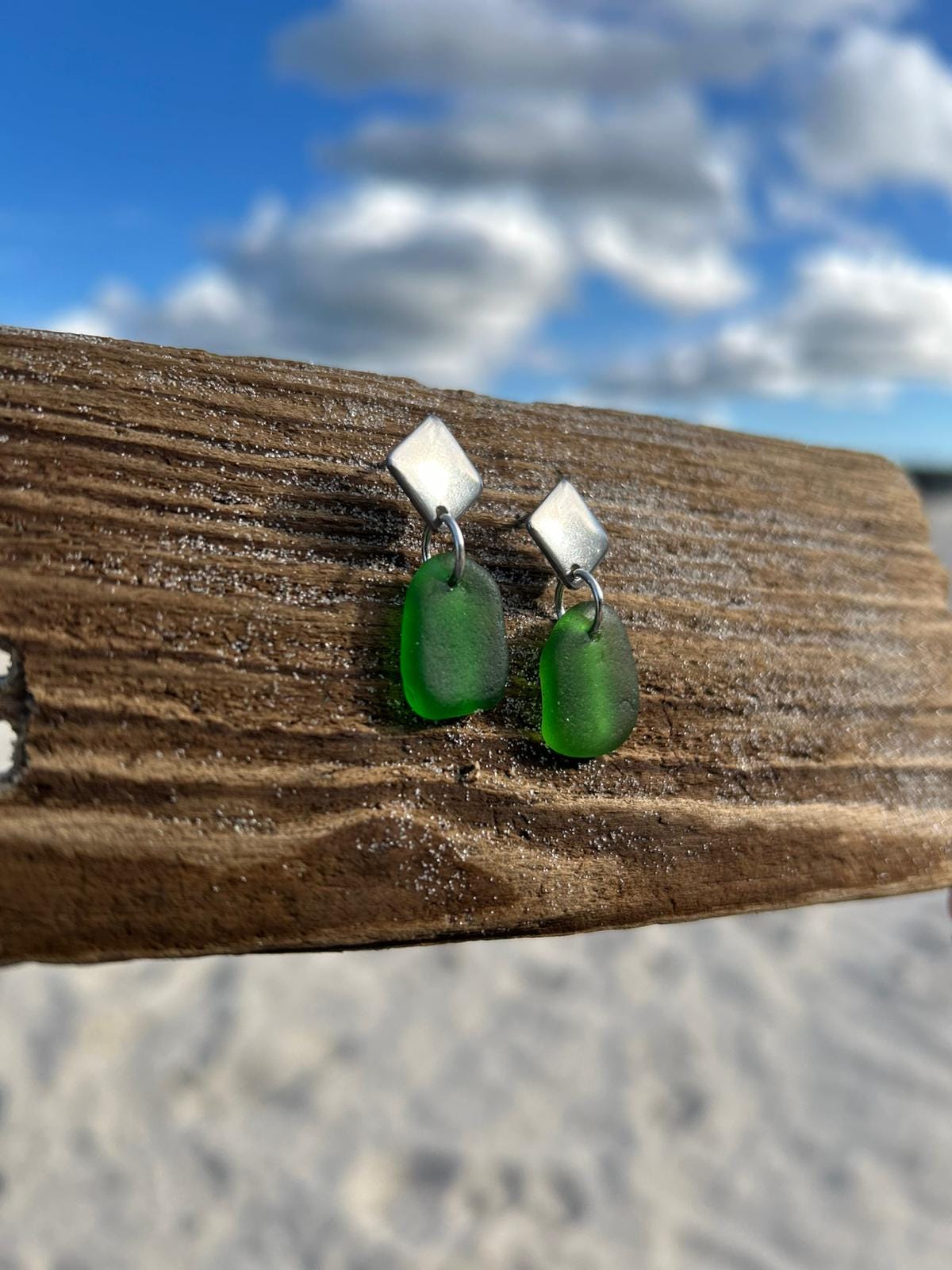Handgemachte Silber Edelstahl Ohrringe Ohrhaken Glas Handmade Seeglas Grün Strand Meer Urlaub Handgemacht Frauen Geburtstag Geschenkideen von Lousun