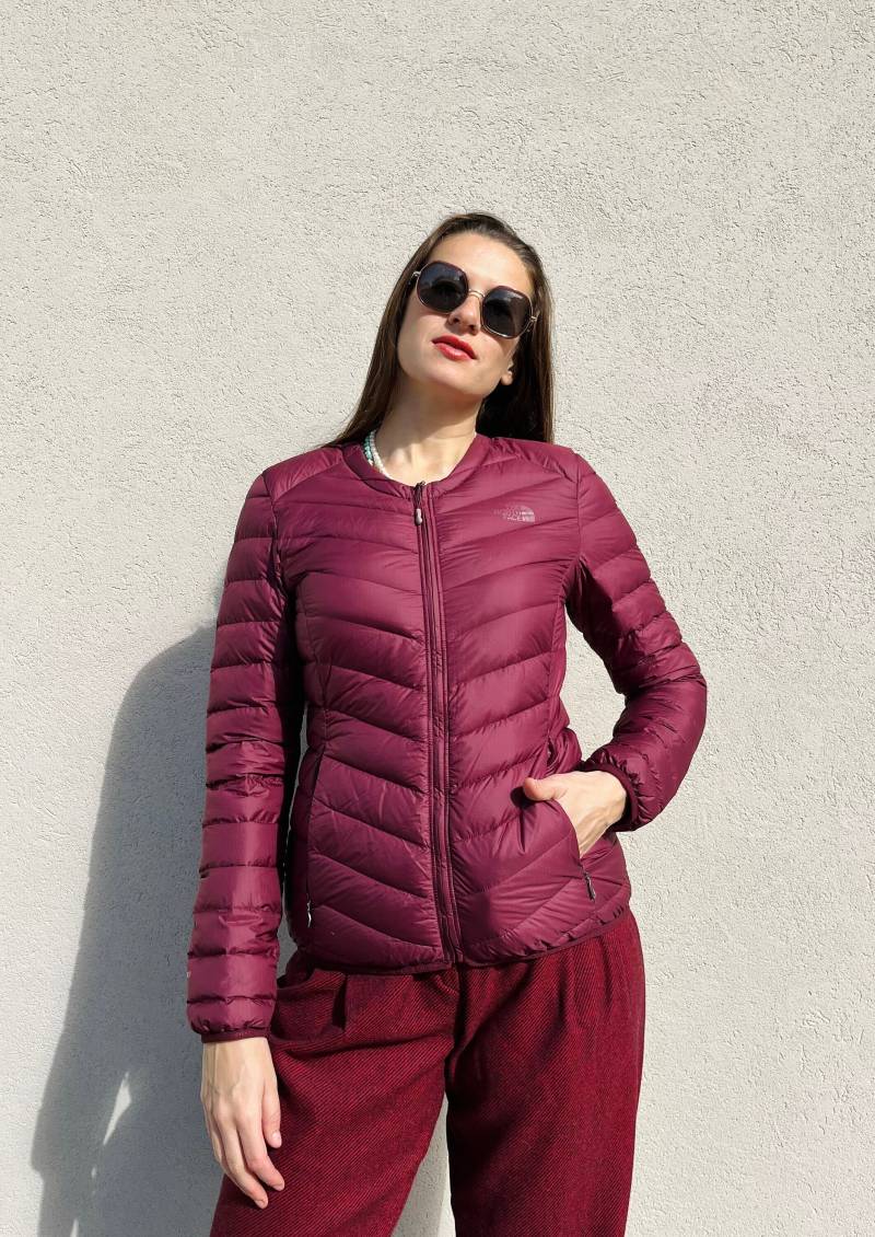 The North Face Goose Down Burgund Jacke - Damen M von LovaVintageIL