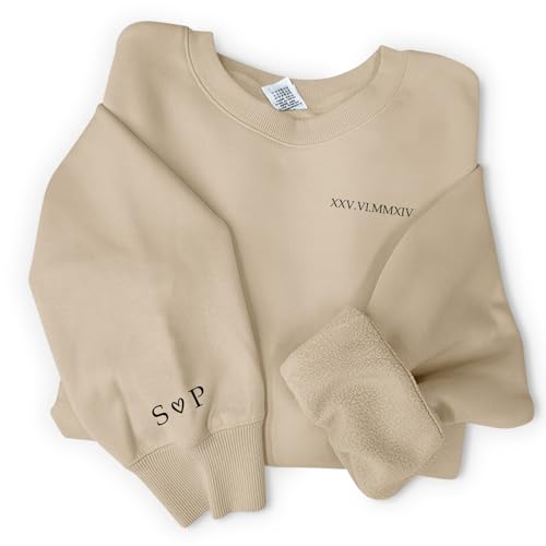 Love Faith Wir Zwei Paar Sweater beige - Personalisierter Sweater mit individuellem Datum und Initialen - Größe 2XL - bedruckter Pullover Jahrestag oder Geburtstag von Love Faith