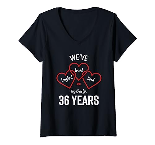 Damen Geliebt, Gelacht, Zusammen gelebt 36 Jahre Jubiläum Romantisch T-Shirt mit V-Ausschnitt Damen Geliebt, Gelacht, Zusammen gelebt 36 Jahre Jubiläum Romantisch T-Shirt mit V-Ausschnitt von Love Laugh Live Relationship Wedding Anniversary