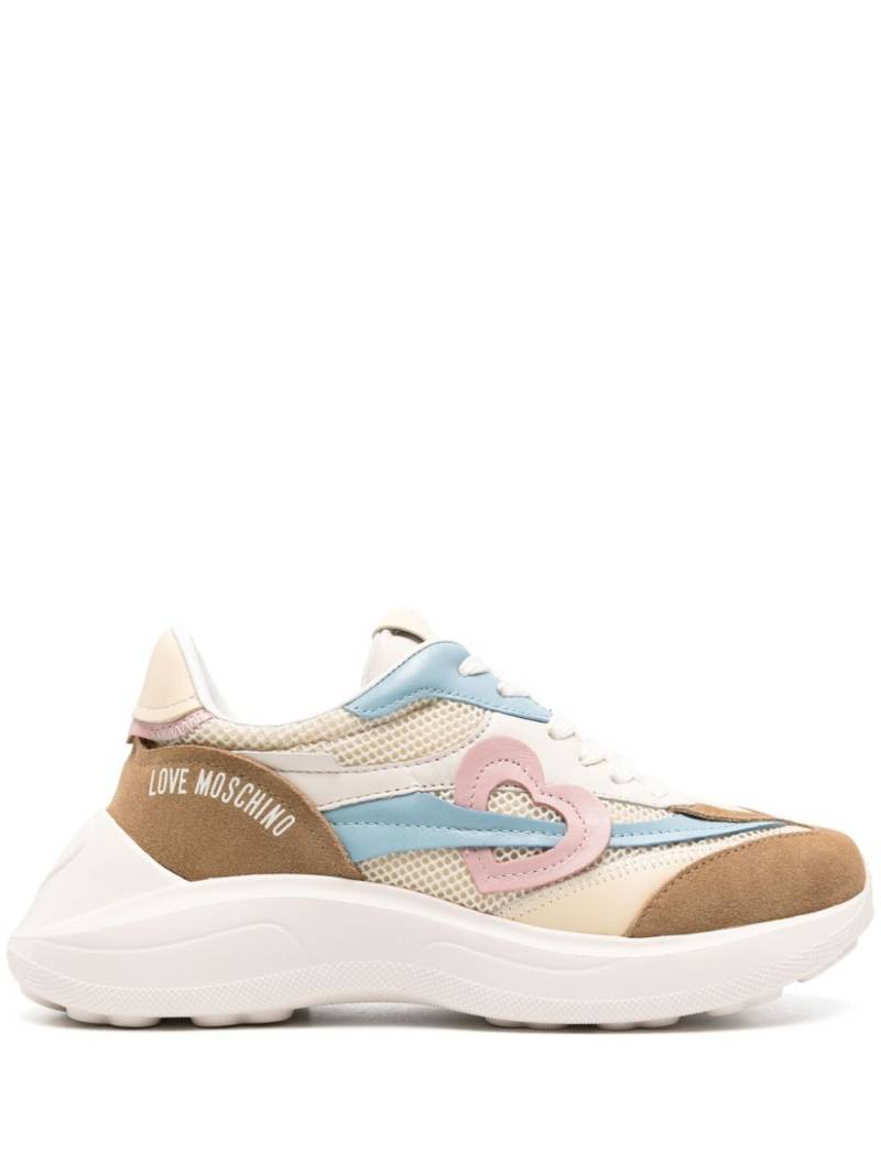 Love Moschino Chunky Sneakers mit Herz-Patch - Nude von Love Moschino