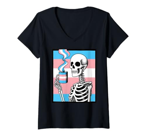 Damen Trans Pride Skelett Kaffee Transgender Identity Empowerment T-Shirt mit V-Ausschnitt von Love Unboxed Apparel.USA