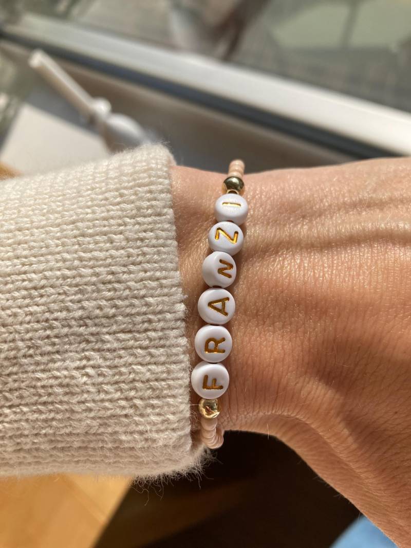 Personalisiertes Armband, Armband Mit Namen Oder Anderem Wunsch, Freundschaftsarmband, Perlenarmband Individualisiert, Jga, Kindergeburtstag Personalisiertes Armband, Armband Mit Namen Oder Anderem Wunsch, Freundschaftsarmband, Perlenarmband Individualisiert, Jga, Kindergeburtstag von Love4LittleThings