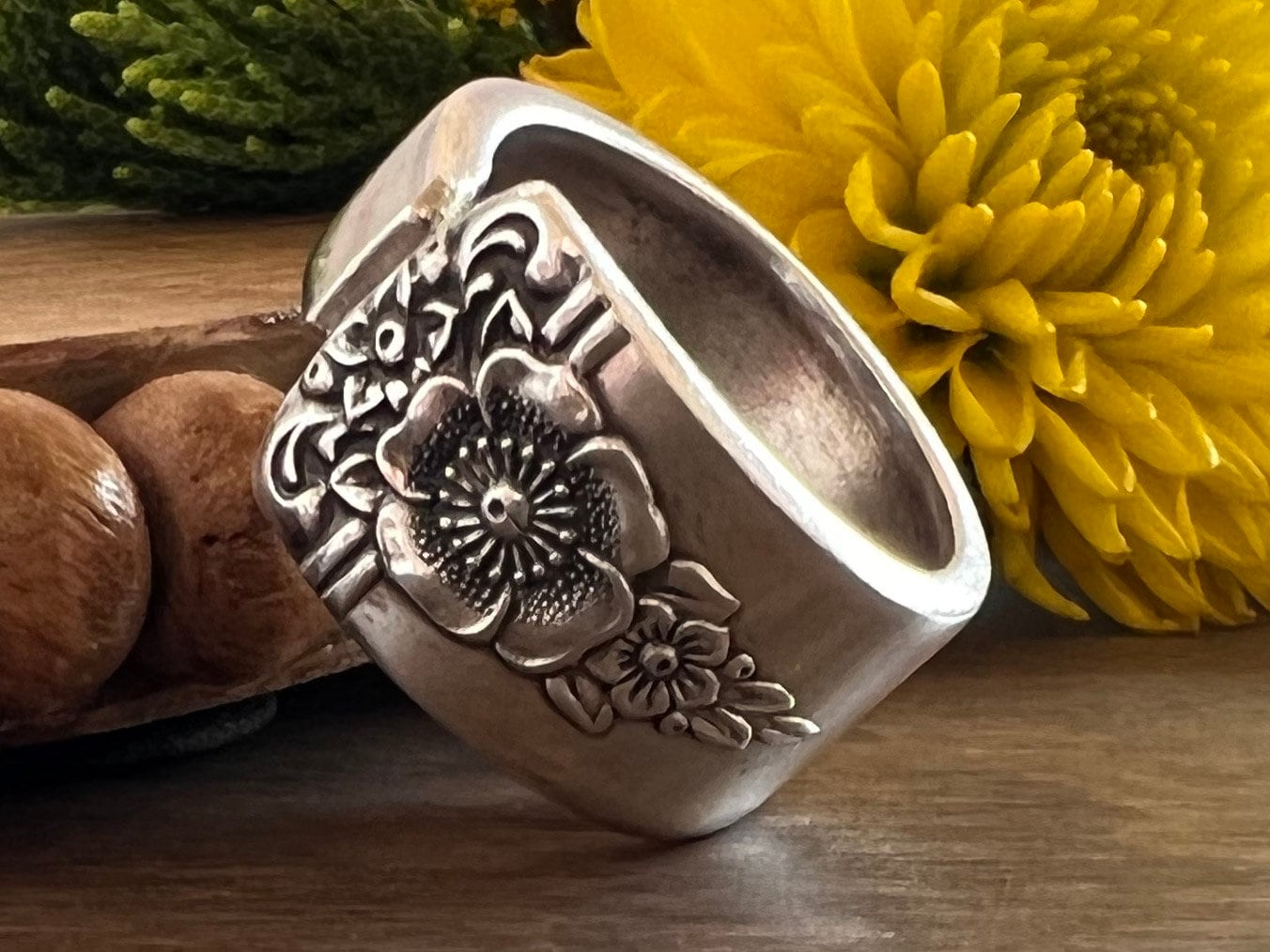 Löffel Ring Der "Spring Charm" 1950 Handgemacht Aus Authentisch, Vintage Silberwaren Löffel Ring Der "Spring Charm" 1950 Handgemacht Aus Authentisch, Vintage Silberwaren von LoveAlwaysSpoonRings