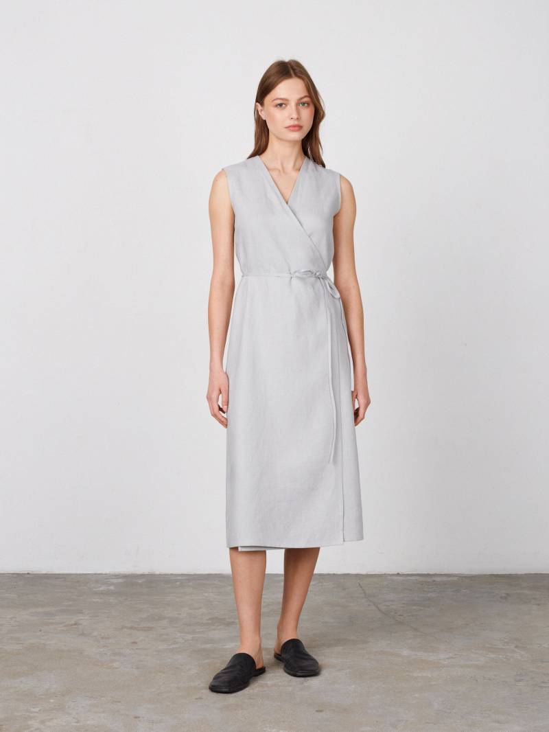 Leinen Midi Wickelkleid, Ärmelloses Sommerkleid | Pia von LoveAndConfuse
