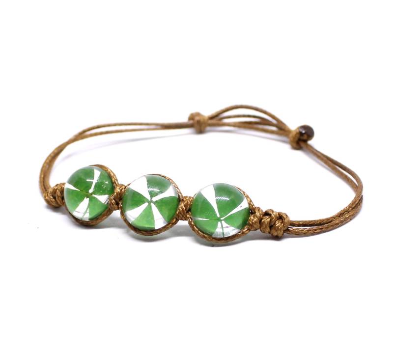 Armband Kleeblatt Gießharz Größenverstellbar Clover Hippie Glücksbringer Wickelarmband Braun von LoveAndCraftsShop