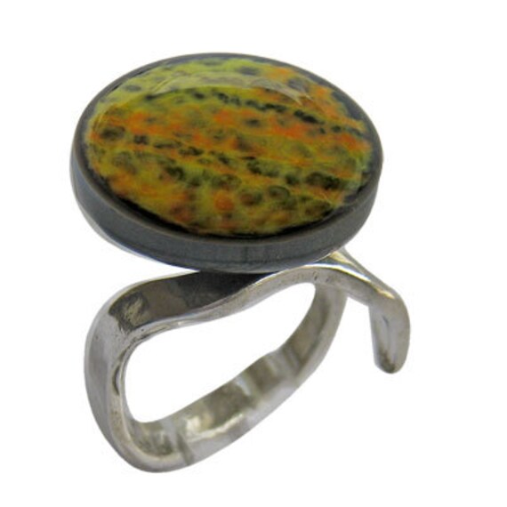 Fusing Glass Pet Peter Ring ~ Vintage Olivgrün Fusing Glass Pet Peter Ring ~ Vintage Olivgrün von LoveAshesMemorials