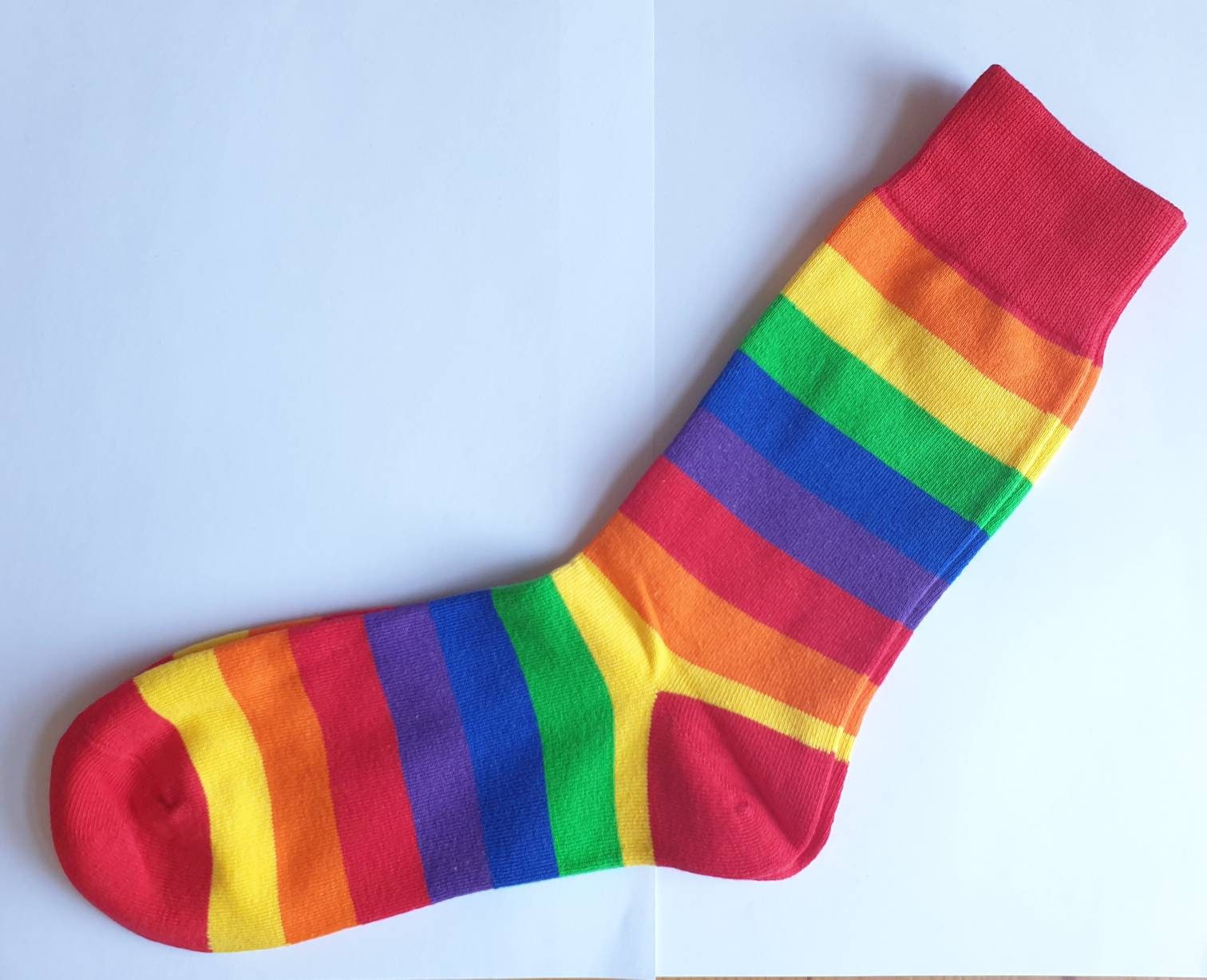 Regenbogen Streifen Socken Pride Flagge Funky Fun Helle Designs Lgbtq + Für Schuhgrößen 12 - 11 von LoveBrighton