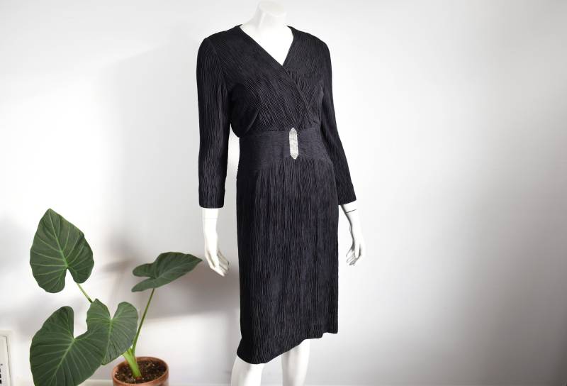 80Er Jahre Cocktailkleid Mit Perlenstickerei in Schwarz - M von LoveCharles