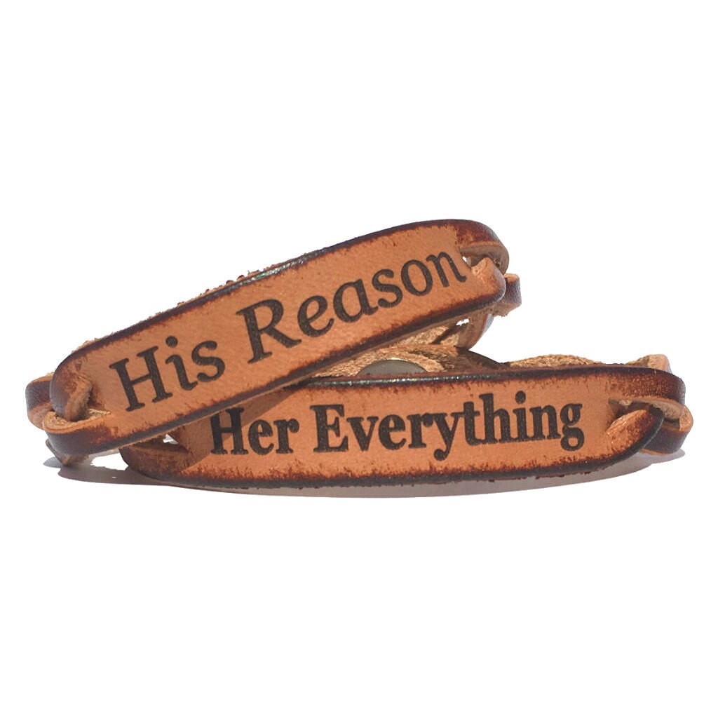 Ihr Alles & Seine Grund Paare Leder Graviert Geflochtenes Armband-Set Ihr Alles & Seine Grund Paare Leder Graviert Geflochtenes Armband-Set von LoveChirpGifts