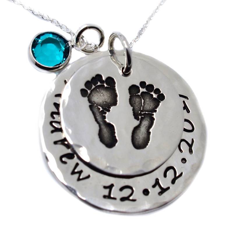 Fußabdrücke Ihres Babys, Aktuelle Baby-Füße-Halskette, Neue Mama-Geschenk, Personalisierte Mütter-Halskette, Erinnerungs-Halskette, Geschenk Für Mama Fußabdrücke Ihres Babys, Aktuelle Baby-Füße-Halskette, Neue Mama-Geschenk, Personalisierte Mütter-Halskette, Erinnerungs-Halskette, Geschenk Für Mama von LoveItPersonalized