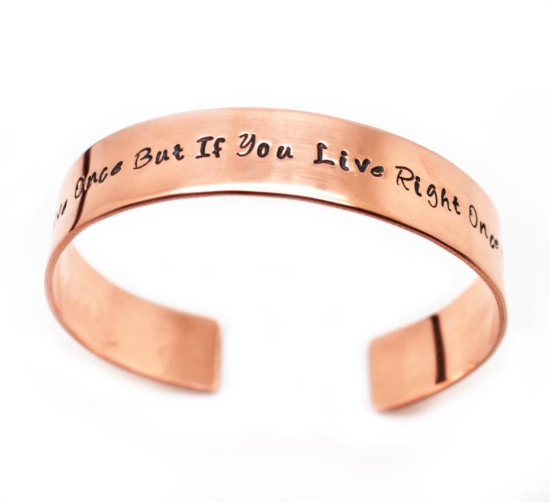 Kupfer Manschette Armband, Personalisiert, Hand Gestempelt, Benutzerdefinierte, Versteckte Nachricht, Hochzeit, Andenken, Mutter Kupfer Manschette Armband, Personalisiert, Hand Gestempelt, Benutzerdefinierte, Versteckte Nachricht, Hochzeit, Andenken, Mutter von LoveItPersonalized