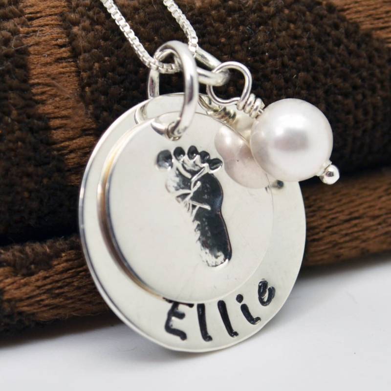 Mütter Geschenk, Geschenk Für Mutter, Baby Fußabdruck Halskette, Schmuck Personalisieren, Personalisierte Neue Mutter von LoveItPersonalized