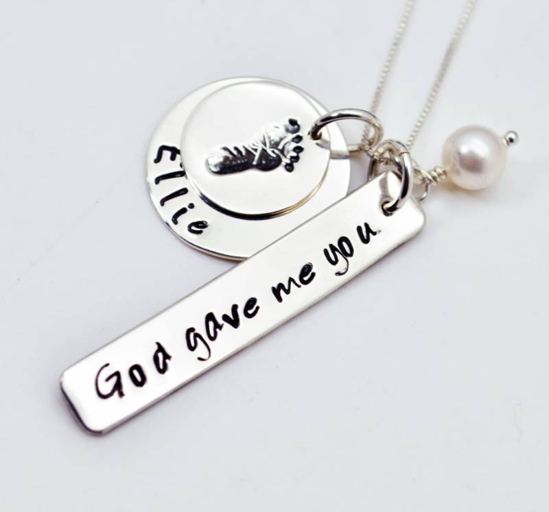 Personalisierte Halskette Für Mama, Gott Gab Mir Sie, Baby Fußabdruck Halskette, Mama Schmuck, Weihnachtsgeschenk Mutter Geschenk Personalisierte Halskette Für Mama, Gott Gab Mir Sie, Baby Fußabdruck Halskette, Mama Schmuck, Weihnachtsgeschenk Mutter Geschenk von LoveItPersonalized