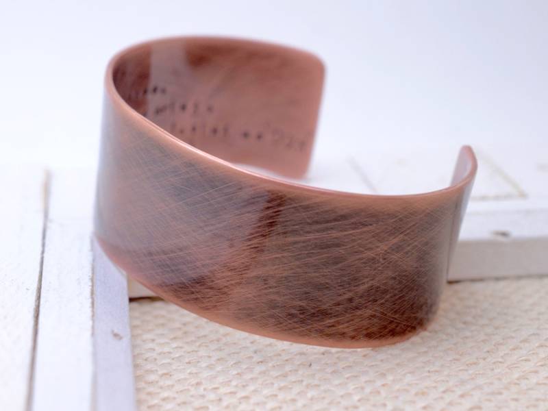 Valentinstag Geschenk Benutzerdefinierte Langes Zitat Breites Kupfer Armreif, Personalisierte Rustikale Armspange, Für Sie, Trauzeugin Valentinstag Geschenk Benutzerdefinierte Langes Zitat Breites Kupfer Armreif, Personalisierte Rustikale Armspange, Für Sie, Trauzeugin von LoveItPersonalized