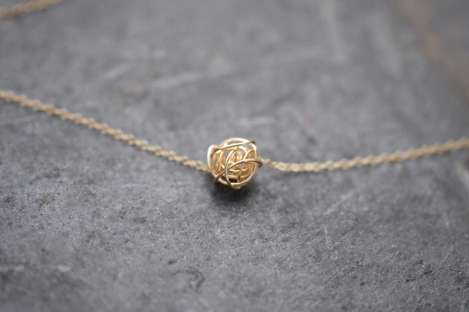 Goldknoten An Goldkette, Liebesknoten Halskette, Liebesknoten, Goldkette Goldknoten An Goldkette, Liebesknoten Halskette, Liebesknoten, Goldkette von LoveJewelryByJ