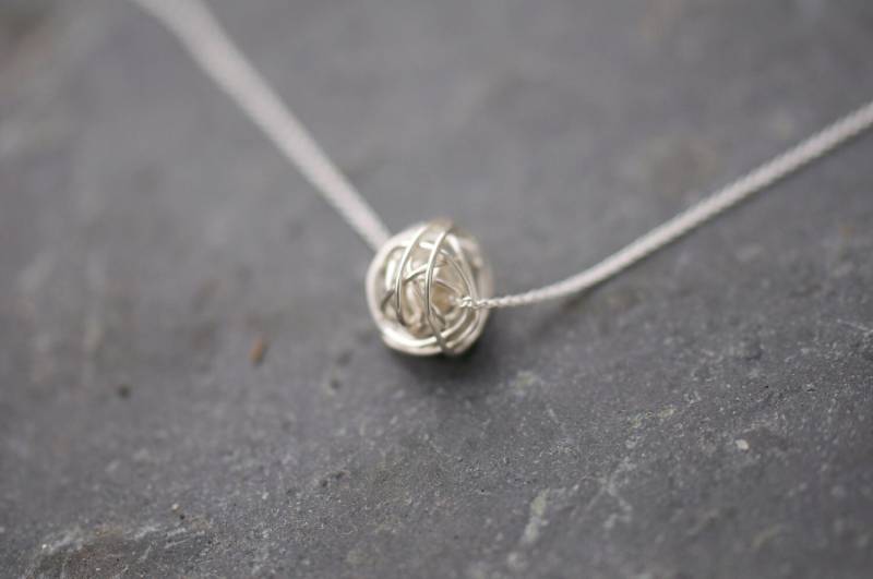 sterling Silber Knoten Auf Kette Halskette Anti Tarnish, Alltägliche Halskette, Brautjungfer Liebe Geschenk sterling Silber Knoten Auf Kette Halskette Anti Tarnish, Alltägliche Halskette, Brautjungfer Liebe Geschenk von LoveJewelryByJ