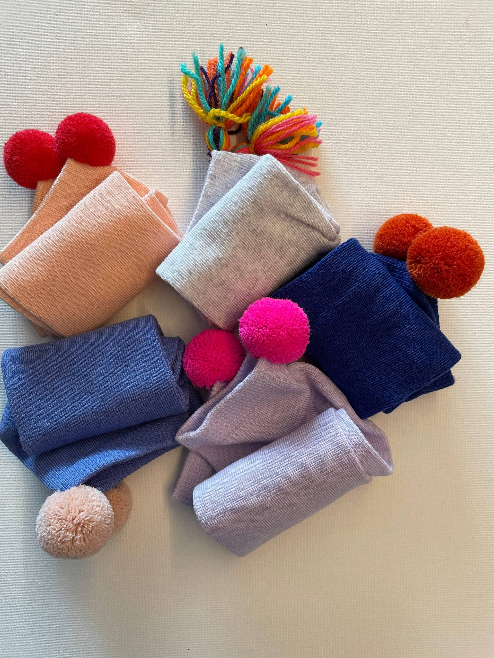 Pom Socken Modestil Geschenk Für Sie Ihn Geburtstag Namenstag Pom Socken Modestil Geschenk Für Sie Ihn Geburtstag Namenstag von LoveKulkowepomponyPL