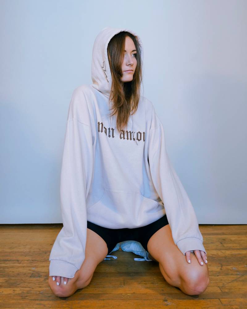 Mon Amour Hoodie Mon Amour Hoodie von LoveLanguageHoodies