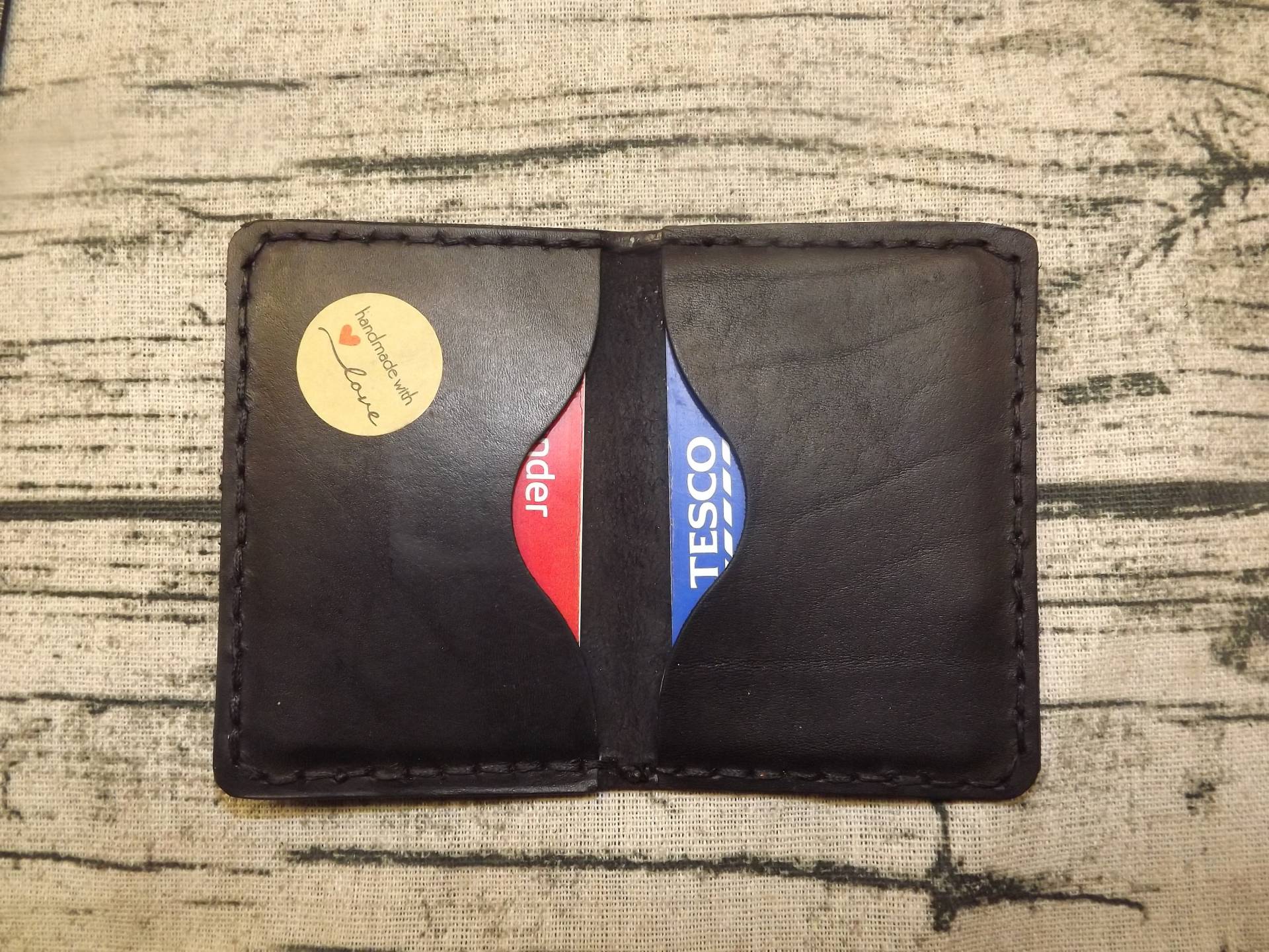 Handgefertigtes Kartenetui Aus Leder Leder Handgefertigtes Kartenetui Aus Leder Leder von LoveLeatherUK