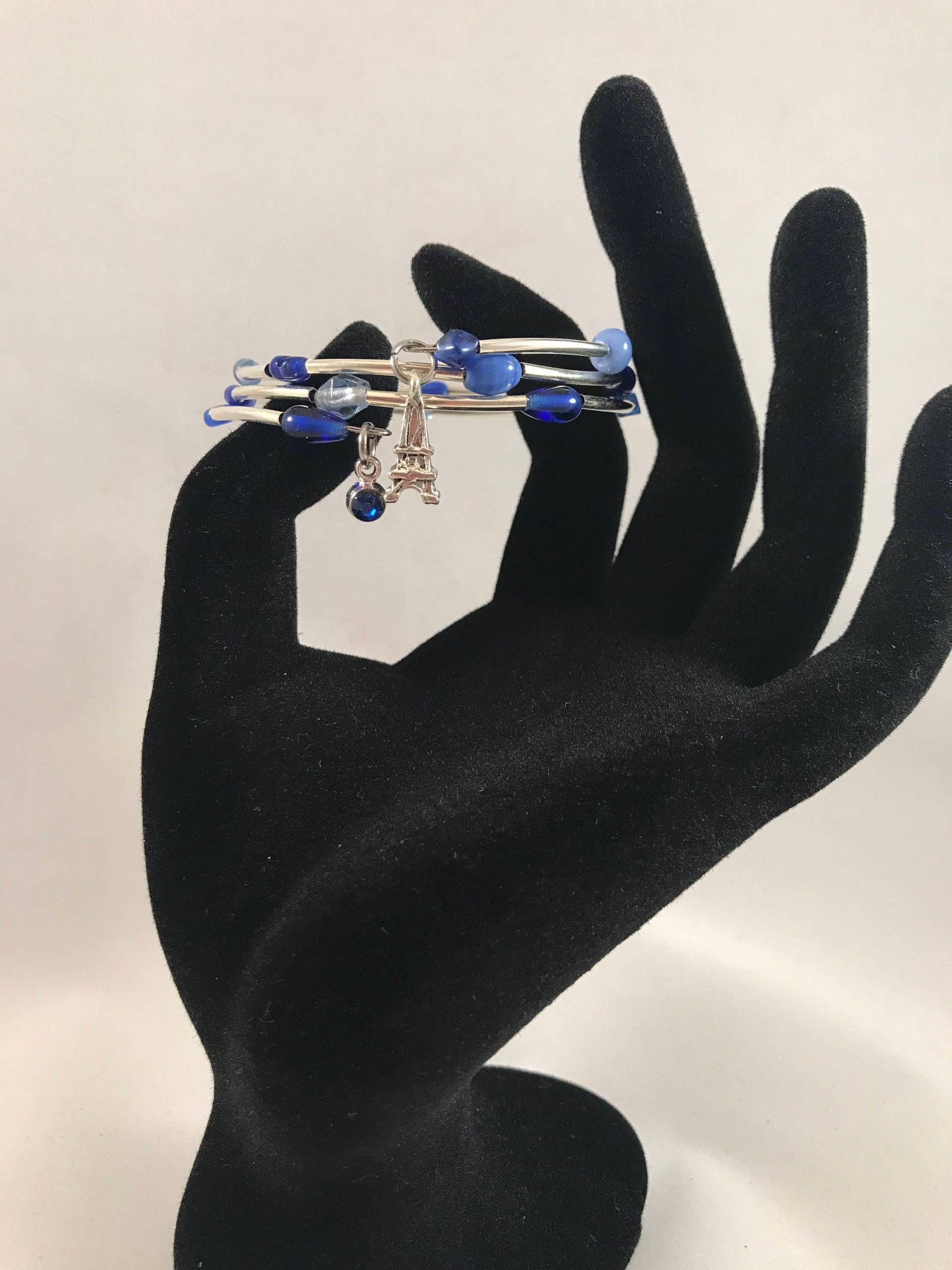 Blaue Perle Und Silberfarbenes Memory Wire Wrap Armband - Eiffelturm Blauer Strass Paris Frankreich von LoveLeeBling