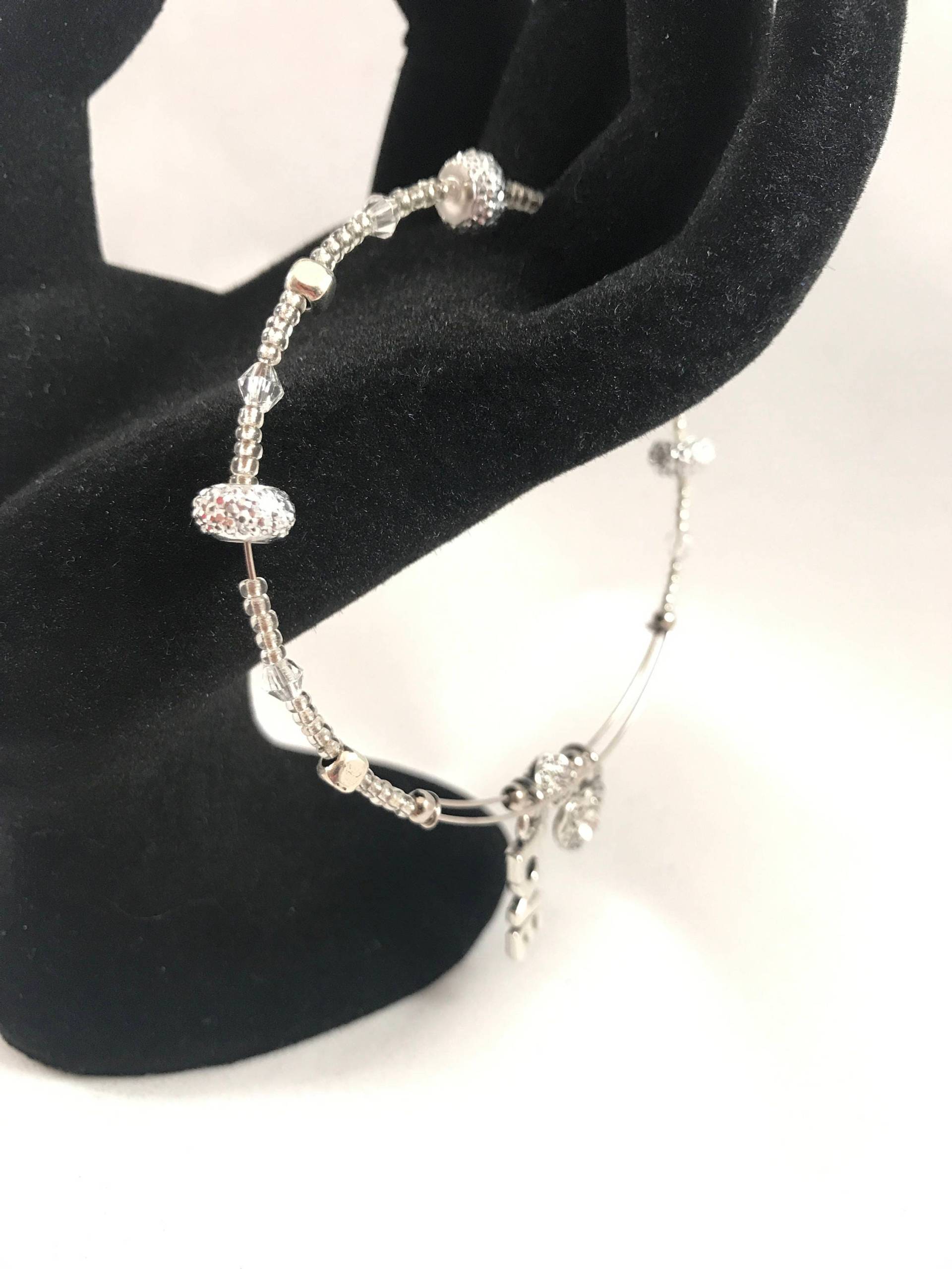 Klares Kristall- Und Strassperlen-Armband Aus Stapelbarem Memory-Wire-Armband - Herz Liebe von LoveLeeBling