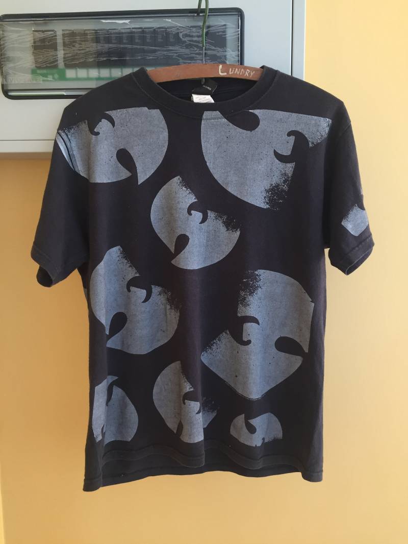 Vtg Y2K Wutang T-Shirt Vtg Y2K Wutang T-Shirt von LoveLittleClothings