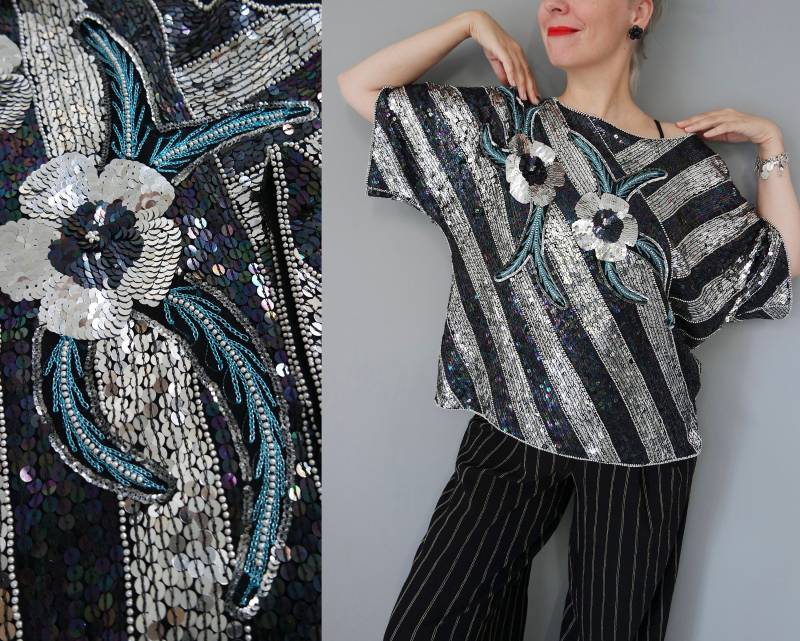 Vintage Seiden Paillettenbluse Mit Streifen Und Blumen Gr. 44/46 von LoveMeAgainVTG