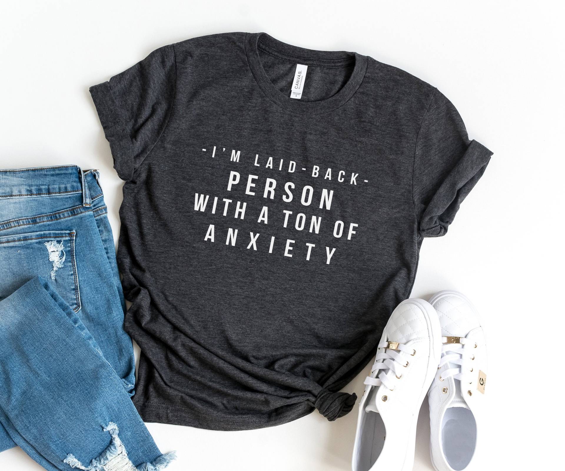 Ich Bin Eine Entspannte Person Mit Einer Menge Angst Witziges T-Shirt Frauen Grafik-T-Shirt Teenager-Mädchen Geschenk von LoveMeLoveMyShirts
