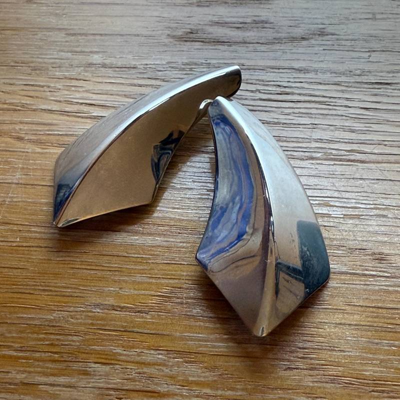 Vintage Versilberte Blatt Ohrclips - Retro Statement Schmuck 5.5 cm Lang von LovePlusVintage