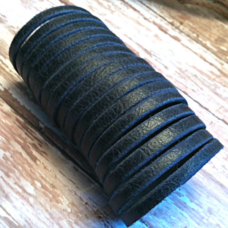Schwarz/Breit Leder in Scheiben Geschnitten Manschette 4" Armband Statement Schwarz/Breit Leder in Scheiben Geschnitten Manschette 4" Armband Statement von LoveRideLeatherWorks