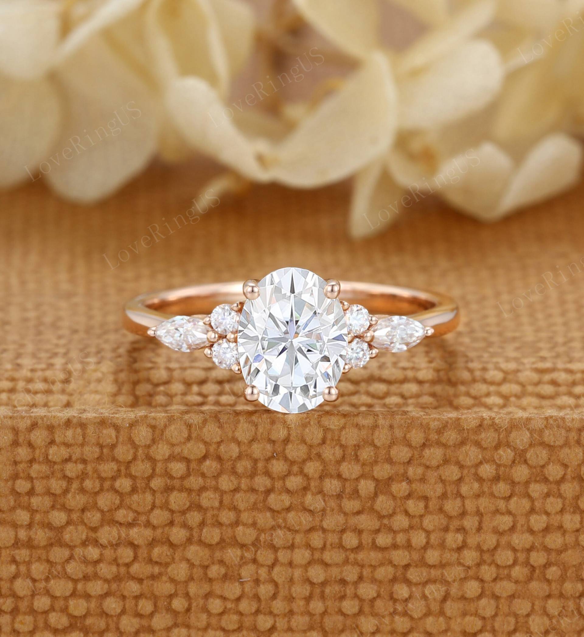 Oval Moissanite Verlobungsring Rosegold Einzigartige Vintage Frauen Marquise Cluster Ring Braut Versprechen Jahrestagsgeschenk von LoveRingUS