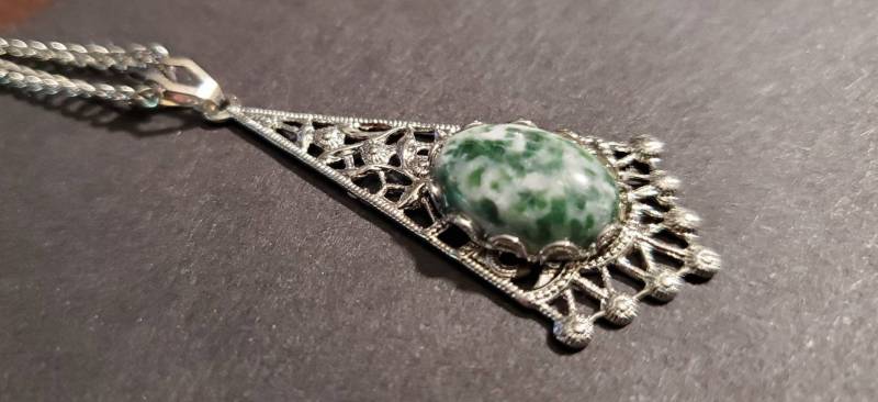Baum Agate Cab Mit Filigree Drop Halskette in Silber von LoveRocksLapidary