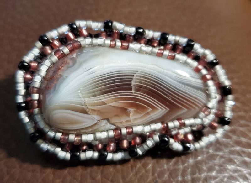 Botswana Agate Stickerei Perlenbescherei Brooch von LoveRocksLapidary