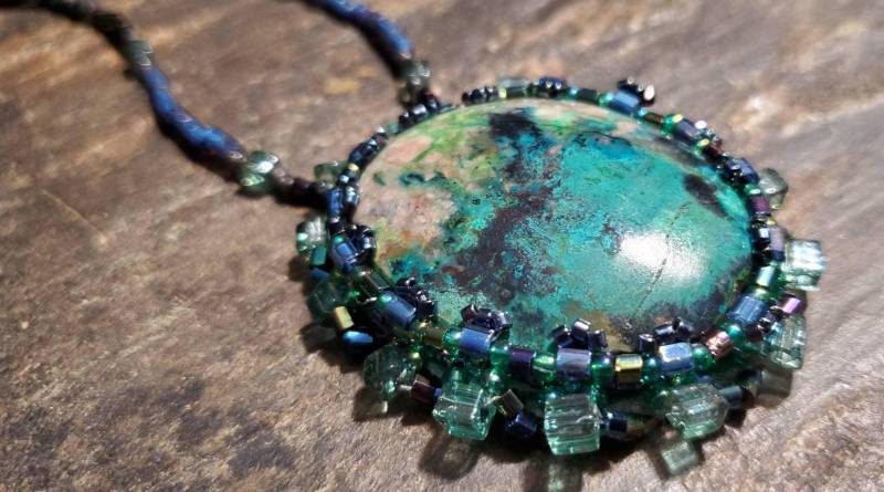 Chrysokoll Anhänger Mit Perlen Stickerei Halskette von LoveRocksLapidary