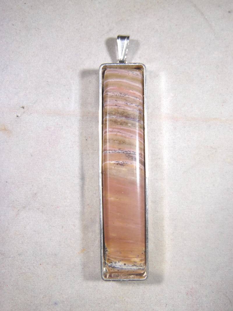 Gestreifte Jaspis-Kabine in Großen Rechteck Montage von LoveRocksLapidary